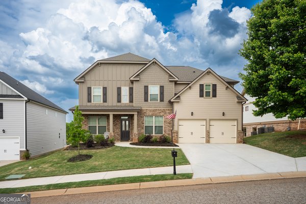 1221 Hawthorne Circle, Madison