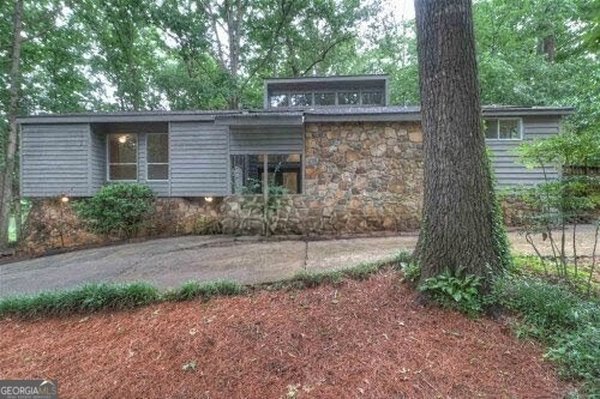 3316 Sweetwater Drive, Lawrenceville