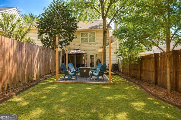 169 Willow Stream Court, Roswell