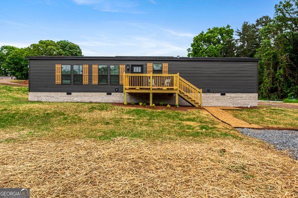 60 Bennys Dr Cleveland