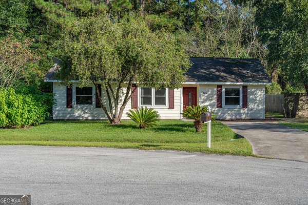 404 Potomac Court, St. Marys