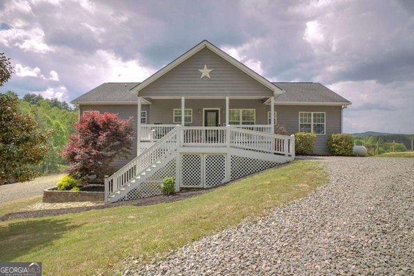 394 Crawford Road, Blairsville