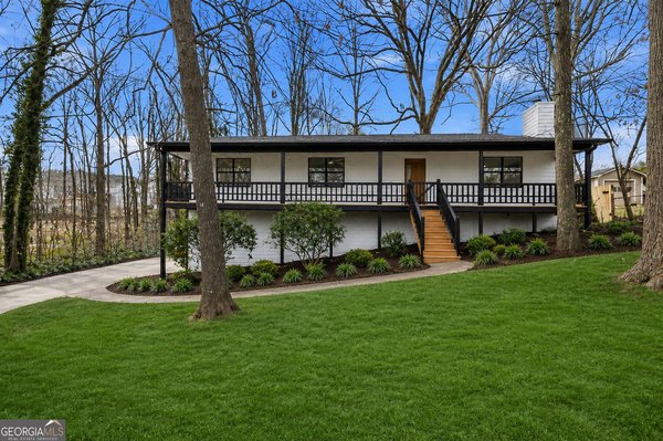 94 Mill Gate Drive, Dallas