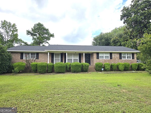 1052 Fairlane Drive Louisville