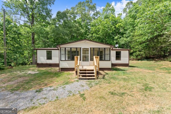 4934 Rilla Road Gainesville