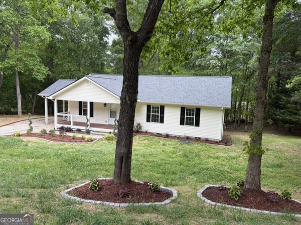 115 Richard Street Clarkesville