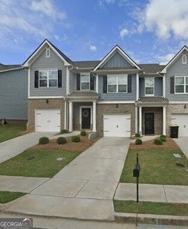 67 Chastain Circle Newnan