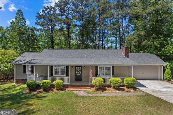 1421 Rainbow Circle, Griffin