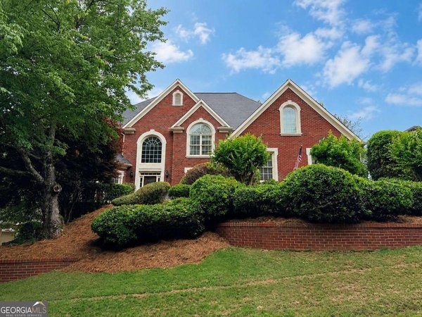 1327 Bridgemill Avenue, Canton