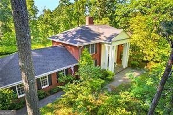 575 River Valley Road, Sandy Springs
