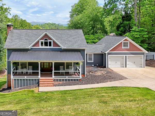 520 Long View Drive Hiawassee