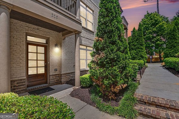 305 Garland Woods Court Smyrna