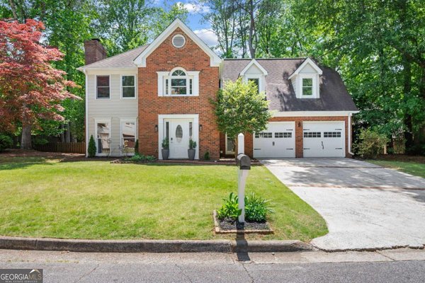 510 Ambergate Court, Roswell