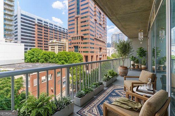 44 Peachtree Place, Atlanta