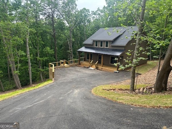 82 Vista Dr., Cleveland