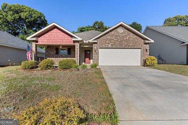 109 Hawks Ridge Trace Byron