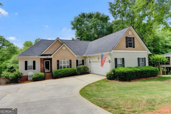 4738 Thunder River Drive Gainesville