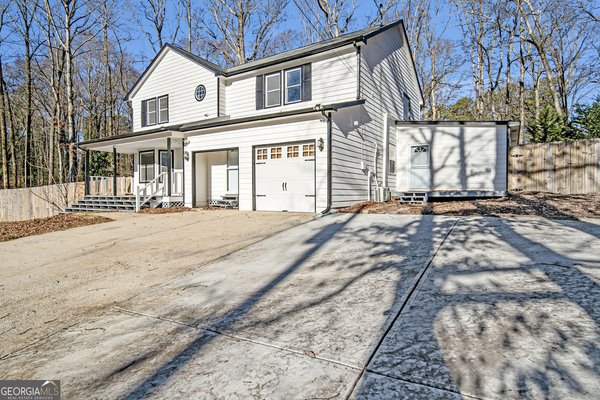 1069 Ashwood Circle Lawrenceville