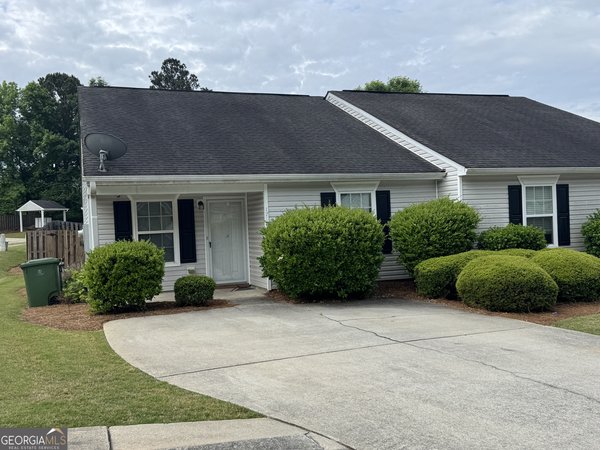 1710 Summerwoods Lane, Griffin
