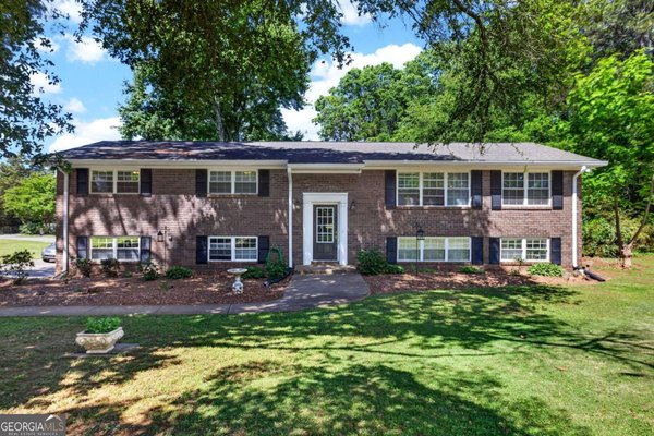 1419 Shadowood Court, Marietta
