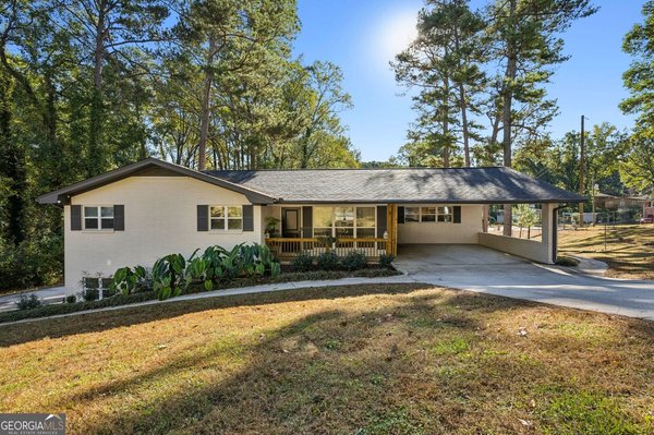 2432 Kelly Lake Drive, Decatur