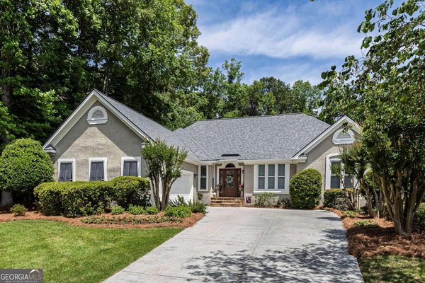 1104 Fox Creek Court, Woodstock