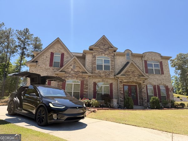 332 Warwick Place, McDonough