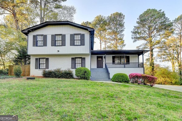 4087 Signal Ridge, Lilburn