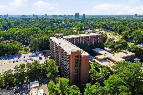 300 Johnson Ferry Road, Atlanta
