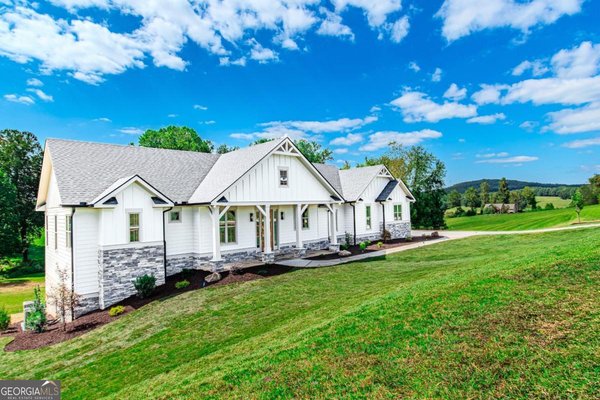1250 Owen Glen Drive Blairsville