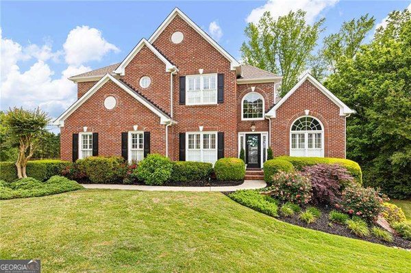 204 Golden Bell Way, Canton