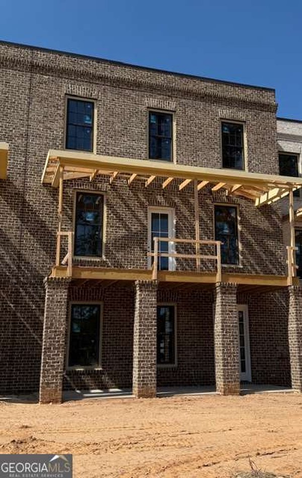 1015 Creekside Lane, Cumming