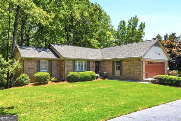 70 Lindley Avenue, Marietta