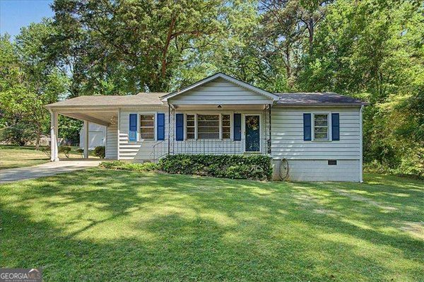 1180 Center Street, Mableton