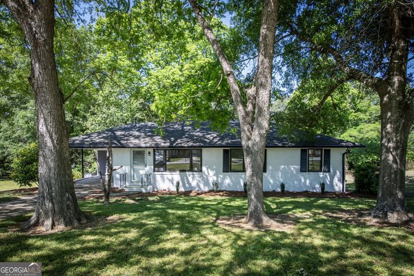 6262 Melrose Drive Douglasville