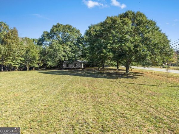 5830 Maysville Road, Commerce