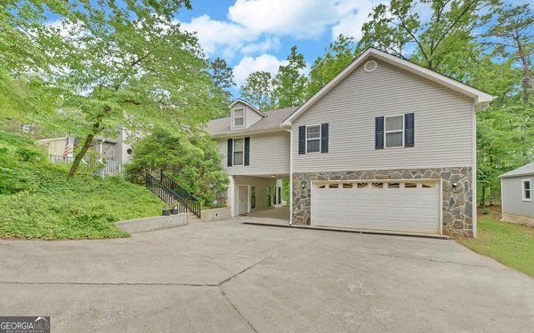 371 Shorewood Circle, Toccoa