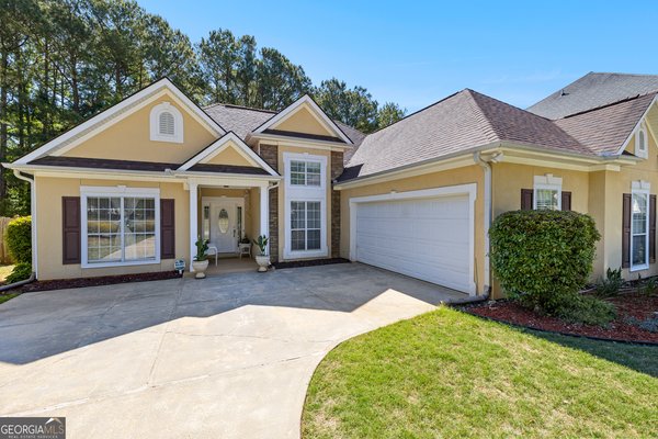 143 Oak Park Square, Newnan