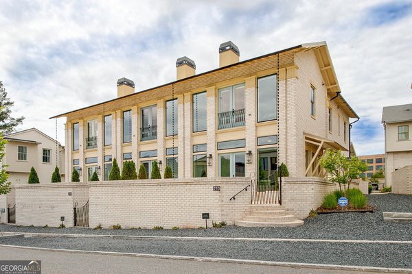 220 Rolison Way, Fayetteville