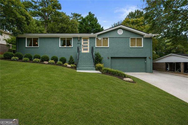 3941 Lake Drive, Smyrna