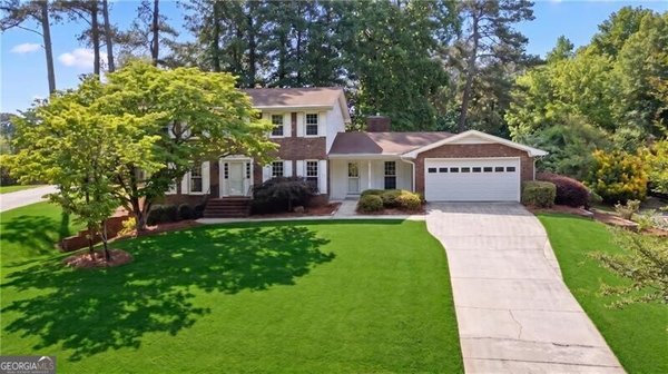 2624 Heath Lane, Duluth