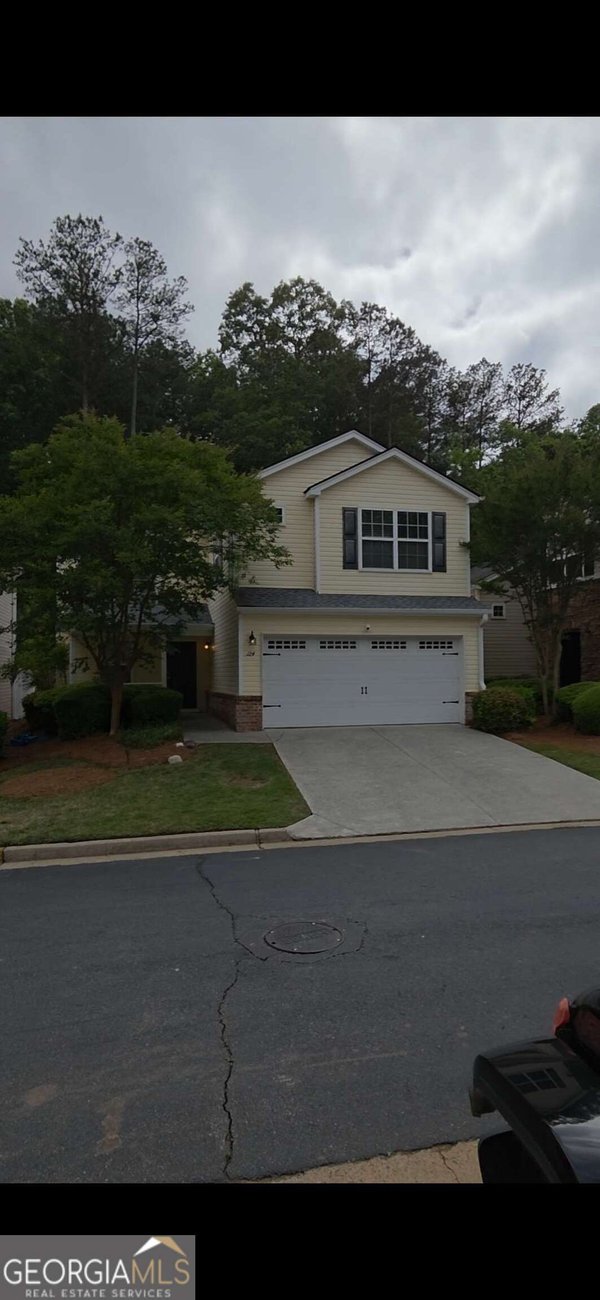 124 Oconee Pass, Woodstock
