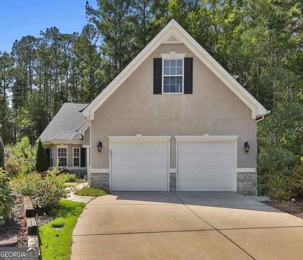 208 Lenox Drive Peachtree City