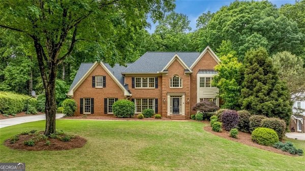 7390 Stoneykirk Close Atlanta