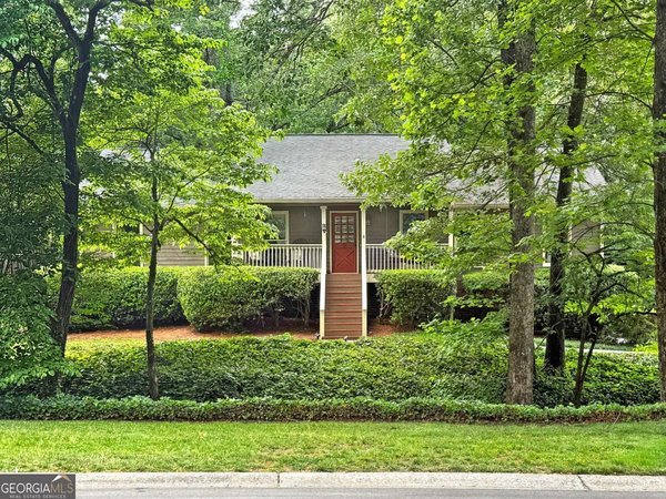 1883 Clinton Drive Marietta