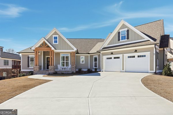33 Baker Pond Court, Jefferson