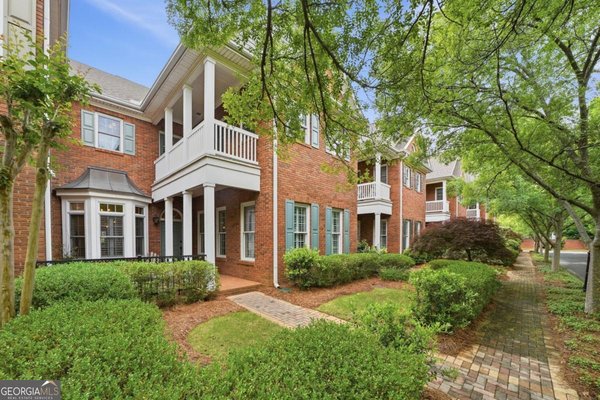 8420 Parker Place Roswell