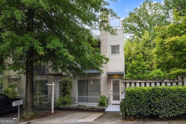 1590 Tallulah Street, Atlanta