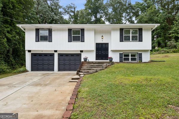 1042 Mountain Woods Court, Stone Mountain