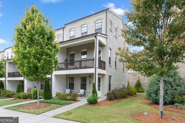 150 Harlow Circle, Roswell
